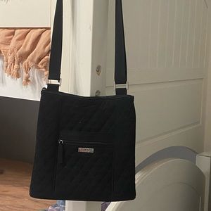 black crossbody vera bradley purse